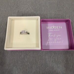 2Ct 925 Sterling Silver 3 stone wedding/Engagement ring